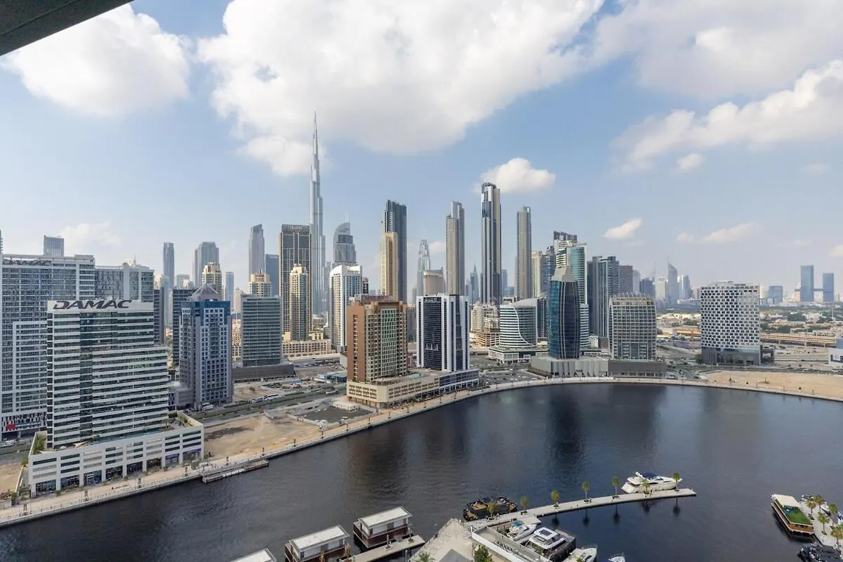 Апартаменты Waves - Elegant Waterfront Living In Dubai'S Business Bay 0*, Дубай ОАЭ